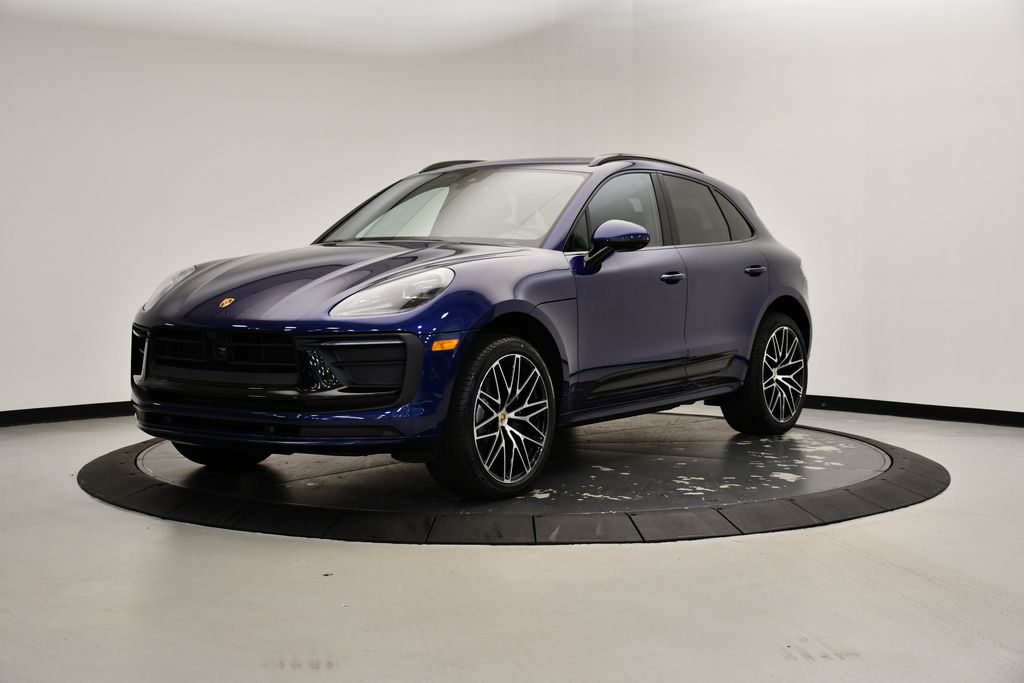 Thumbnail: 2025 Porsche Macan - 1