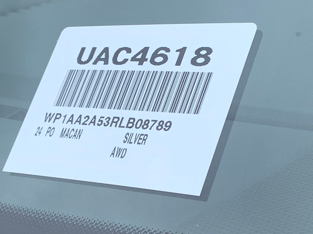 2024 Porsche Macan Base 15