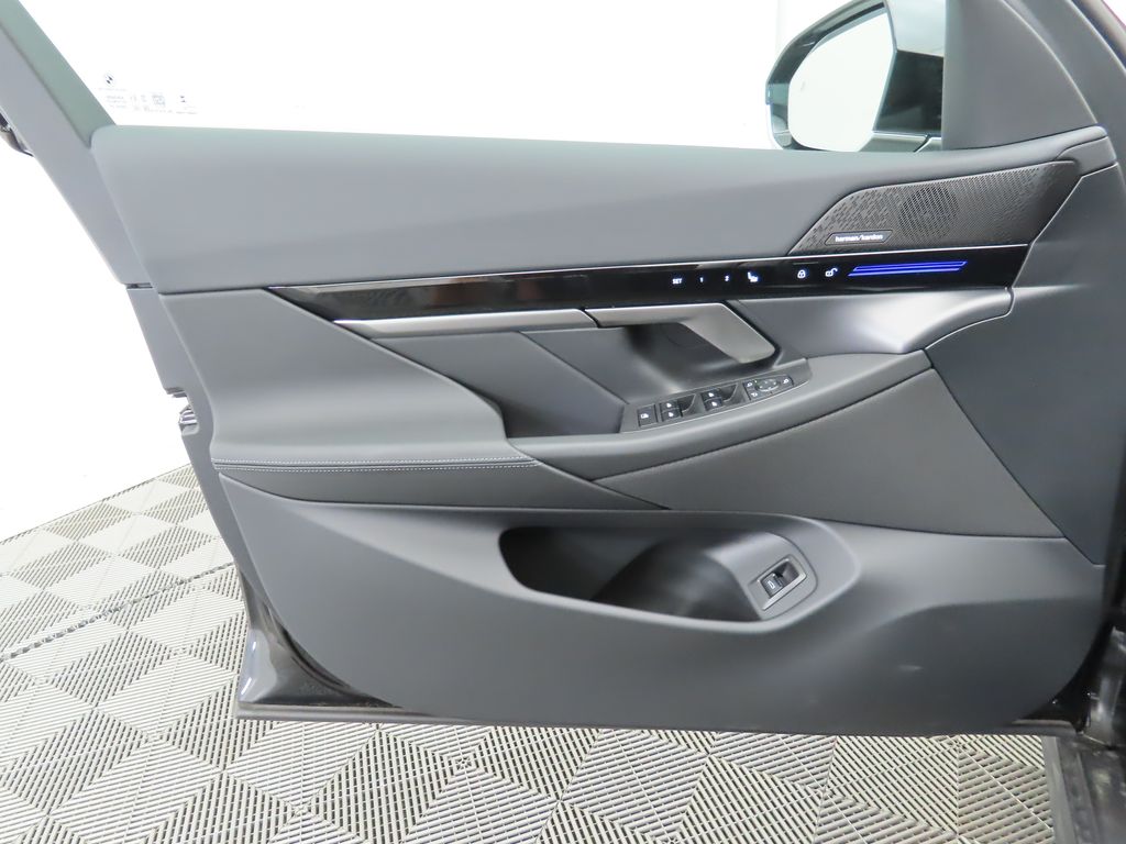 2024 BMW 5 Series 530i xDrive 24