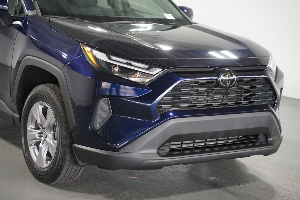 Thumbnail: 2022 Toyota RAV4 - 4
