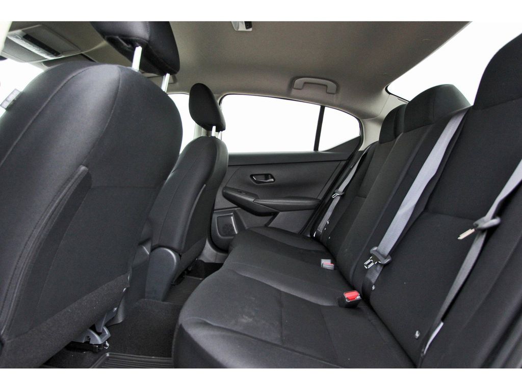 2025 Nissan Sentra S - 9