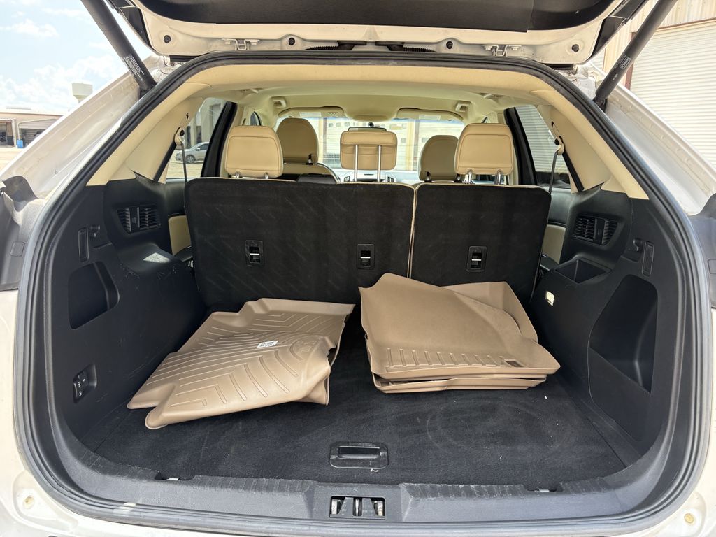 2017 Ford Edge SEL White at Community Honda