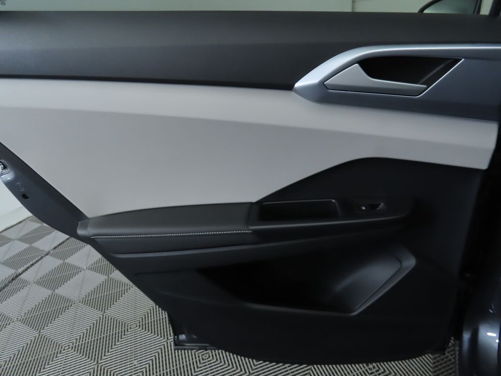 Thumbnail: 2025 Volkswagen Taos - 26