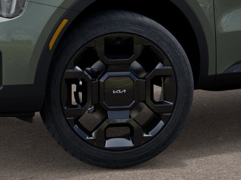 New 2026 Jungle Green Kia X-Line SX image 9