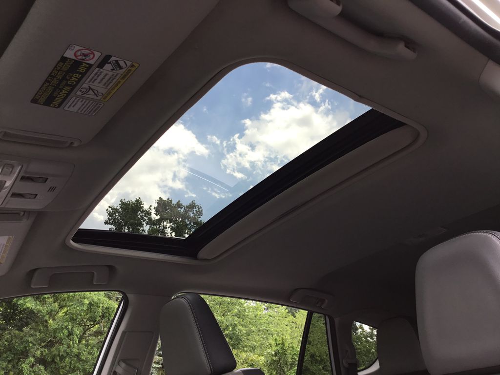 Thumbnail: 2013 Toyota RAV4 - 22