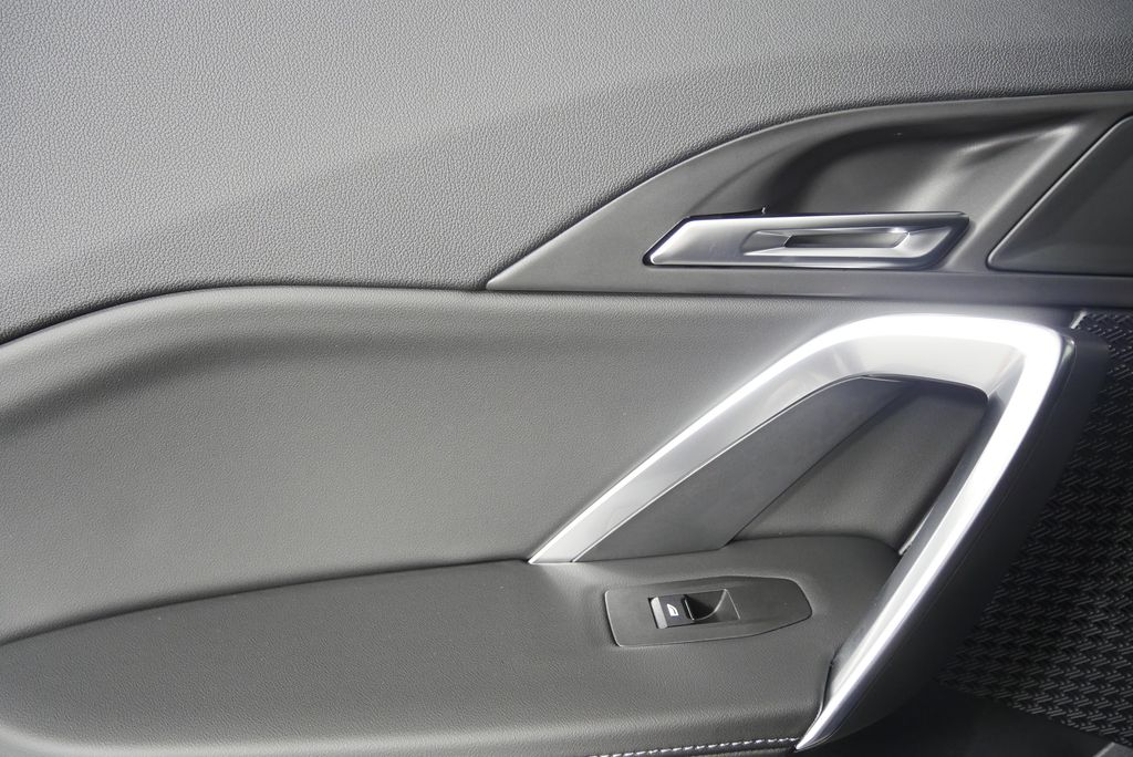 Thumbnail: 2026 BMW X1 - 13