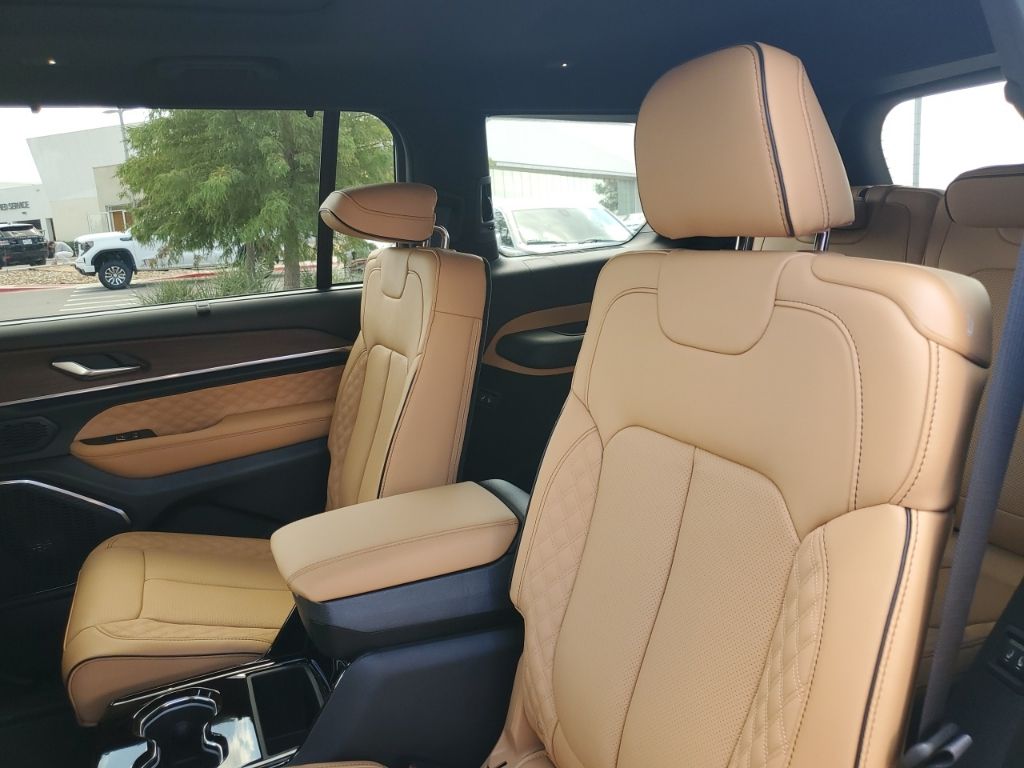 New Car 2025 Jeep Grand Cherokee L  Summit For Sale Under $70,000 In Austin, Texas