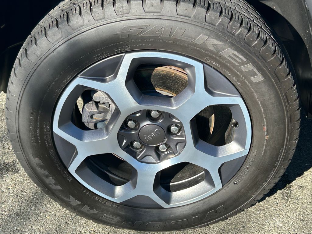 Thumbnail: 2022 Jeep Compass - 9