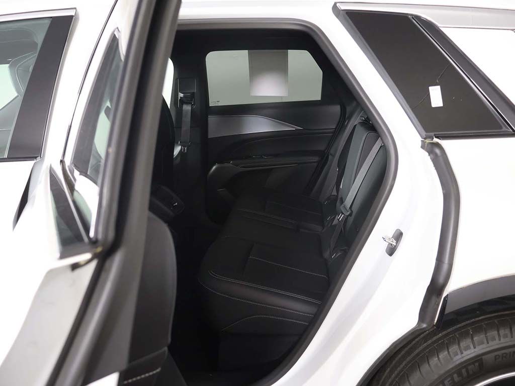 Used 2024 White Cadillac Tech image 30