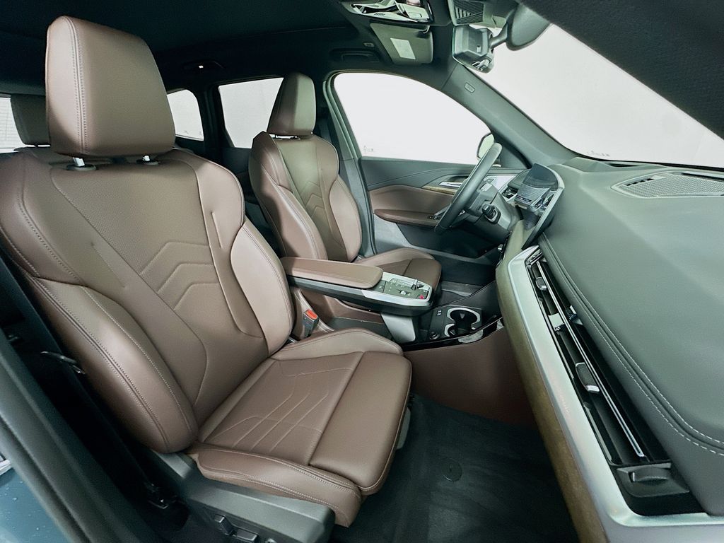 Thumbnail: 2025 BMW X1 - 28