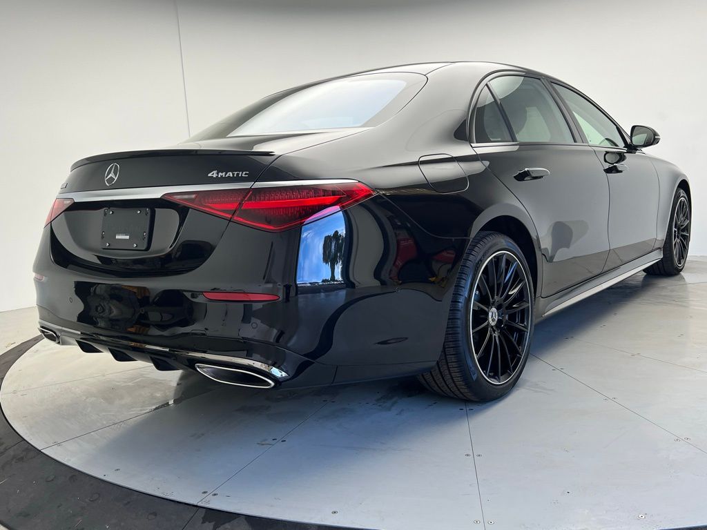 Thumbnail: 2024 Mercedes-Benz S-Class - 23