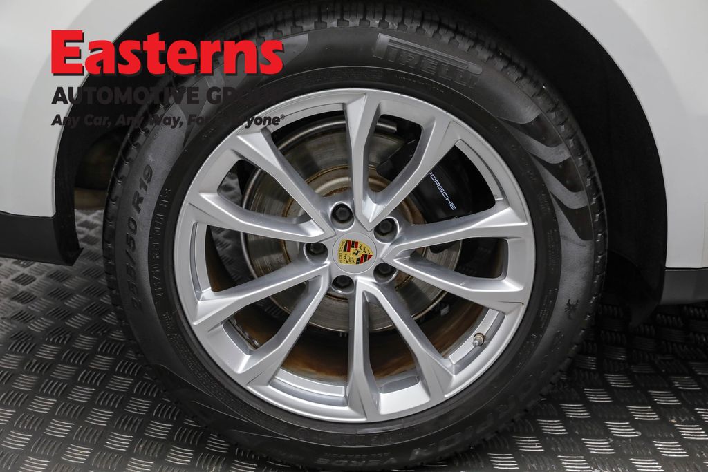 Used 2023 White Porsche T image 31