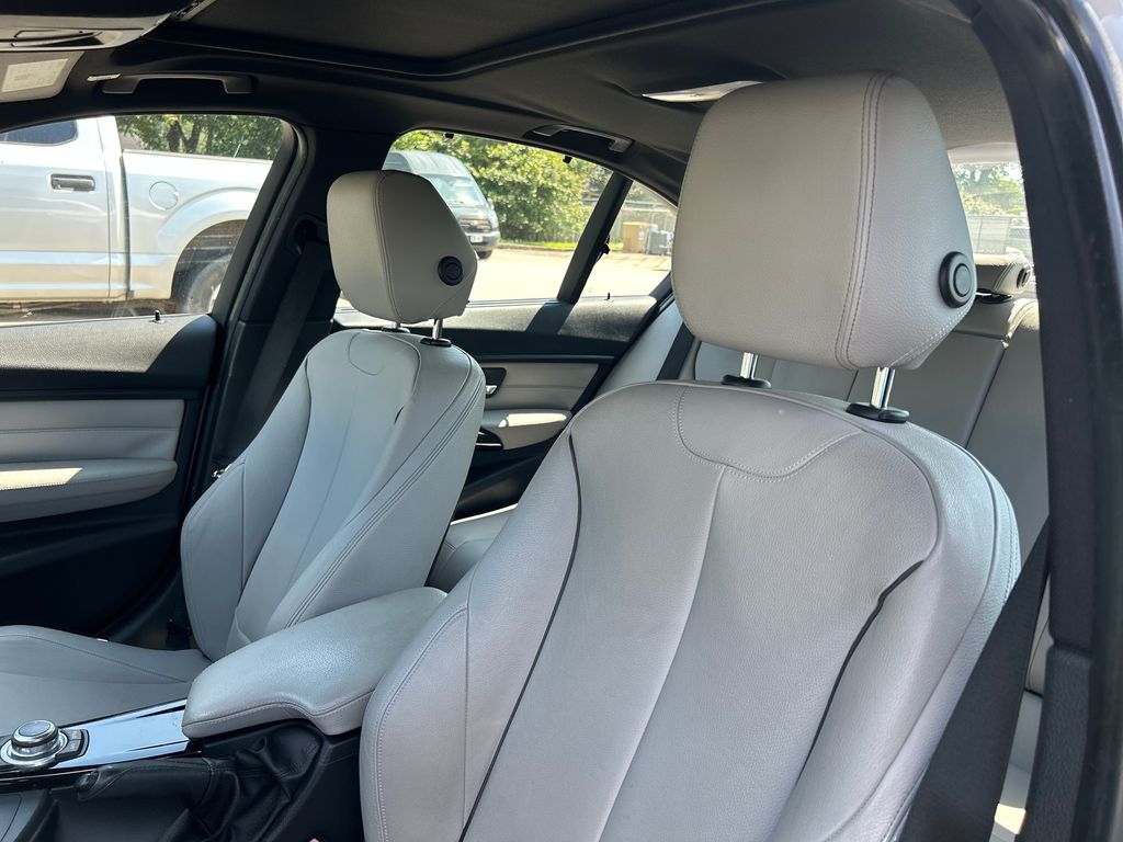 Used 2012 Silver BMW 328i image 9