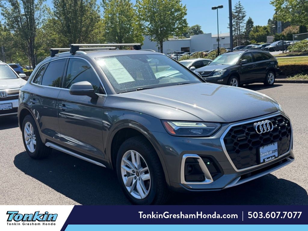 Daytona Gray Pearl Effect 2024 Audi Q5 SUV / Crossover All-Wheel Drive 7-Speed Automatic