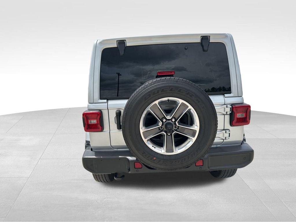 2023 Silver Zynith Clearcoat Jeep Wrangler Sahara 4X4 SUV