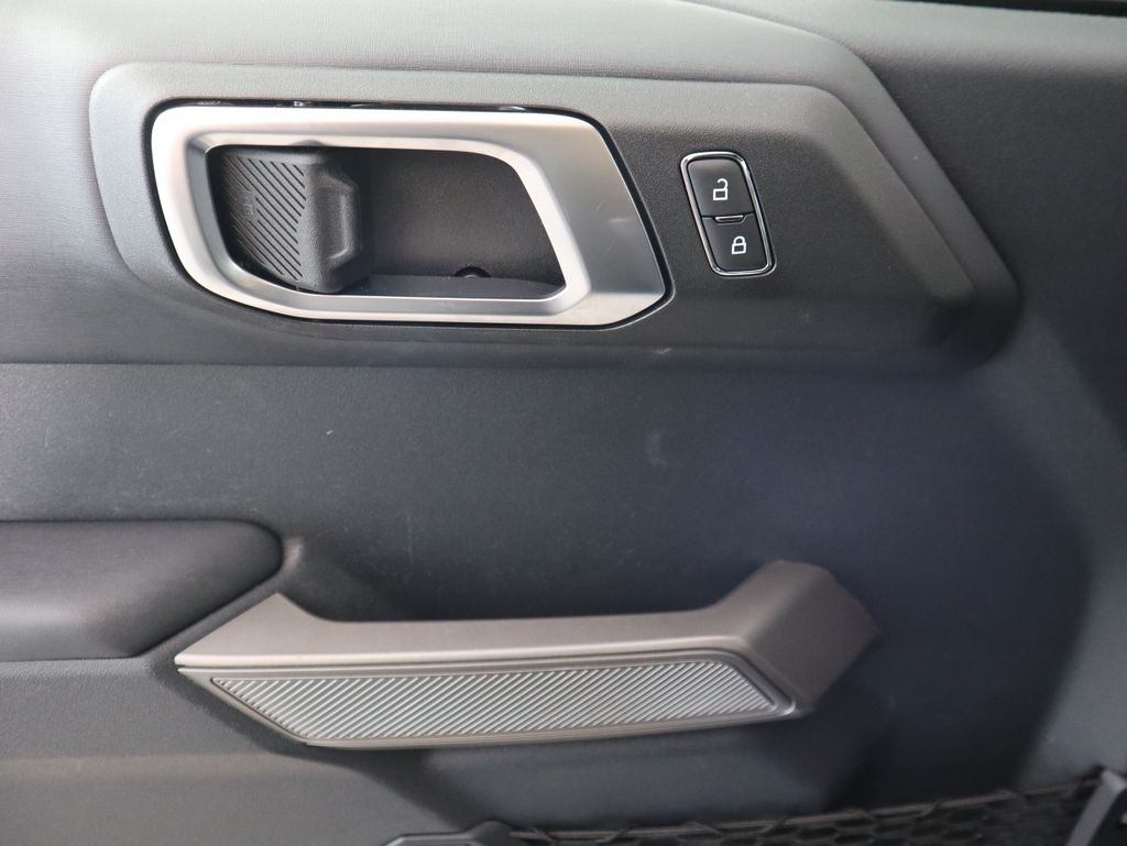 Thumbnail: 2021 Ford Bronco - 24