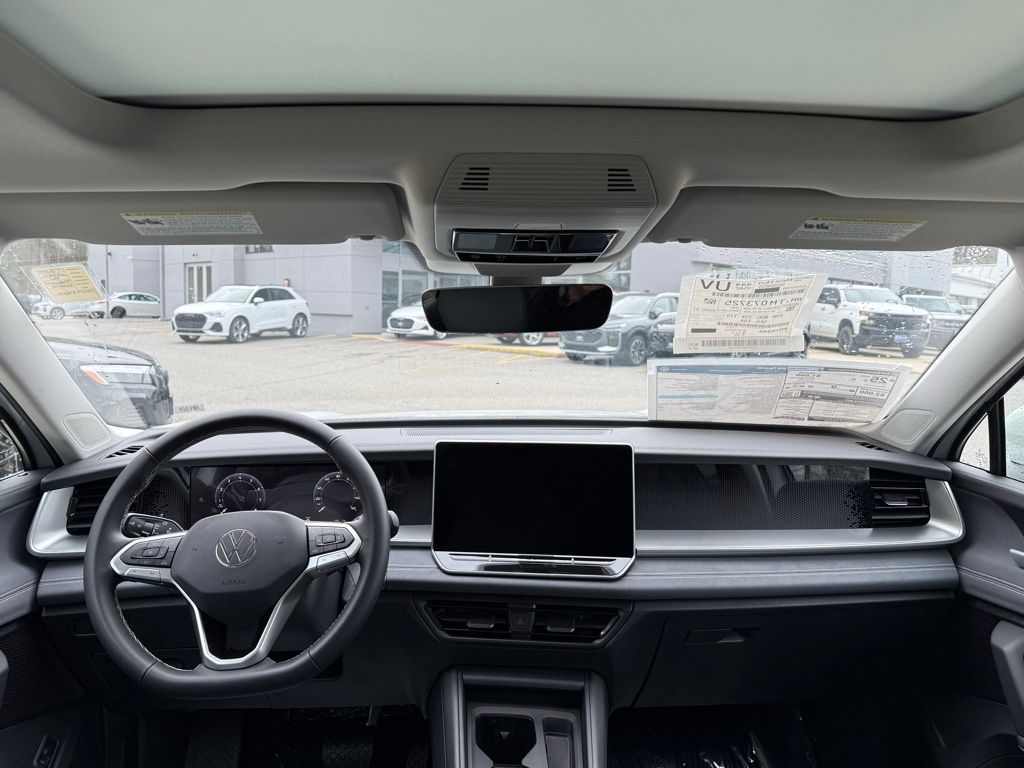 New 2026 White Volkswagen 2.0T SE image 37