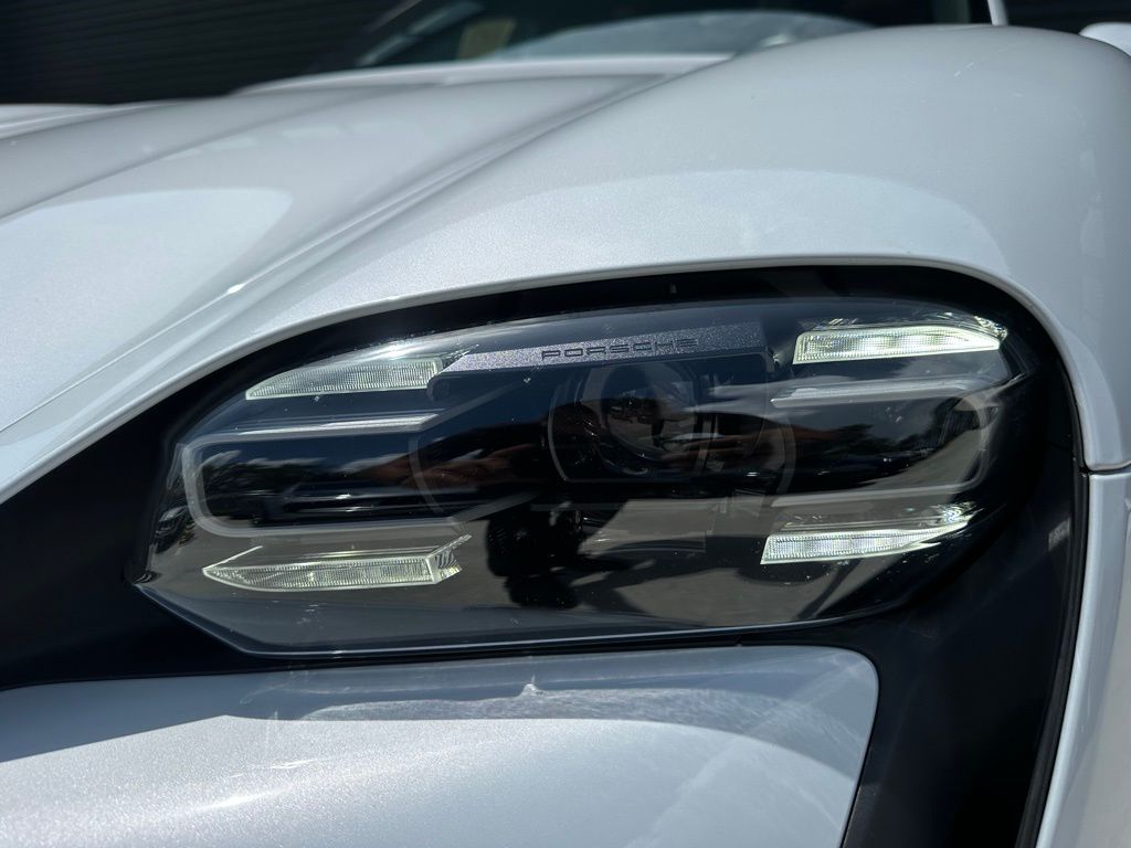 Thumbnail: 2024 Porsche Taycan - 13