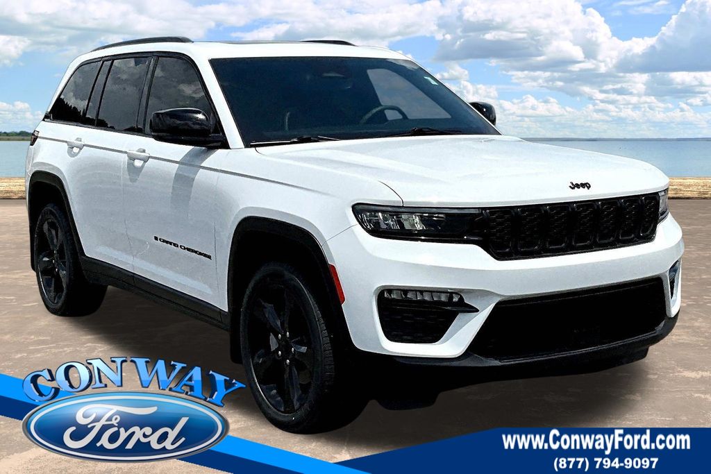 Bright White Clearcoat 2025 Jeep Grand Cherokee SUV / Crossover 4X2 8-Speed Automatic