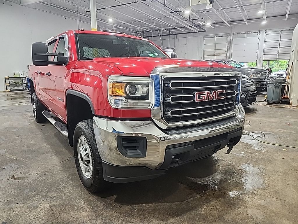 2015 GMC Sierra 4WD Crew Cab Standard Box's photo