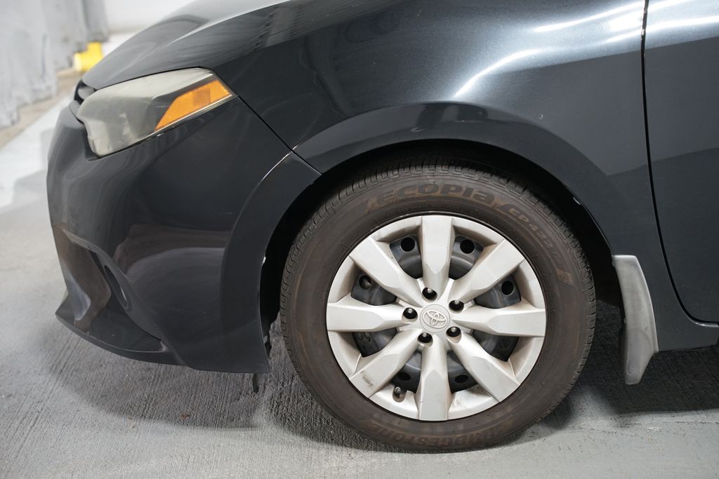 Thumbnail: 2014 Toyota Corolla - 5