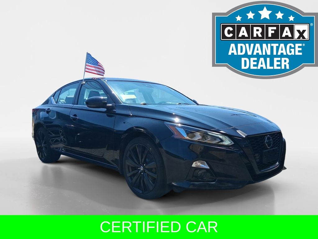 Super Black 2022 Nissan Altima Sedan All-Wheel Drive Continuously Variable Transmission