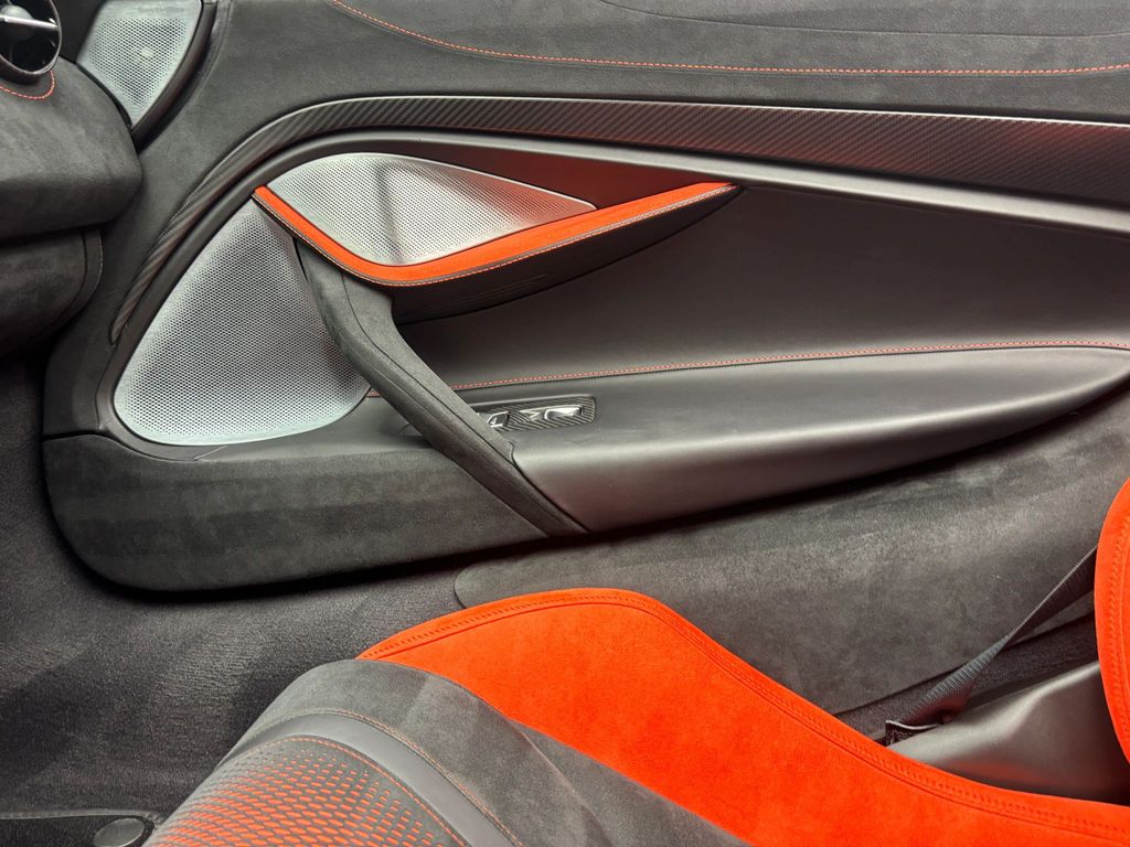 2024 McLaren 750S