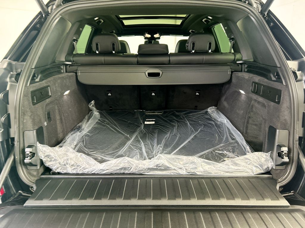 Thumbnail: 2026 BMW X5 - 27