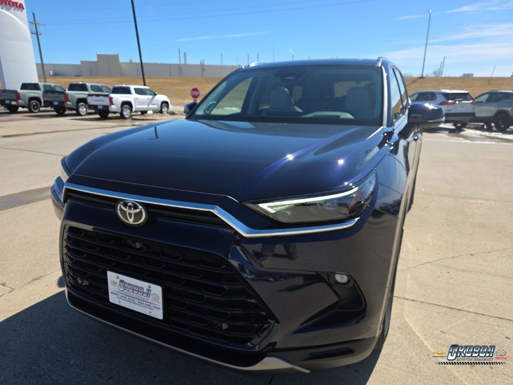 Blueprint 2026 Toyota Grand Highlander Platinum AWD SUV / Crossover All-Wheel Drive 8-Speed Automatic