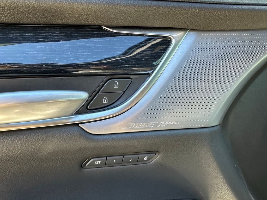 Thumbnail: 2025 Cadillac XT5 - 18