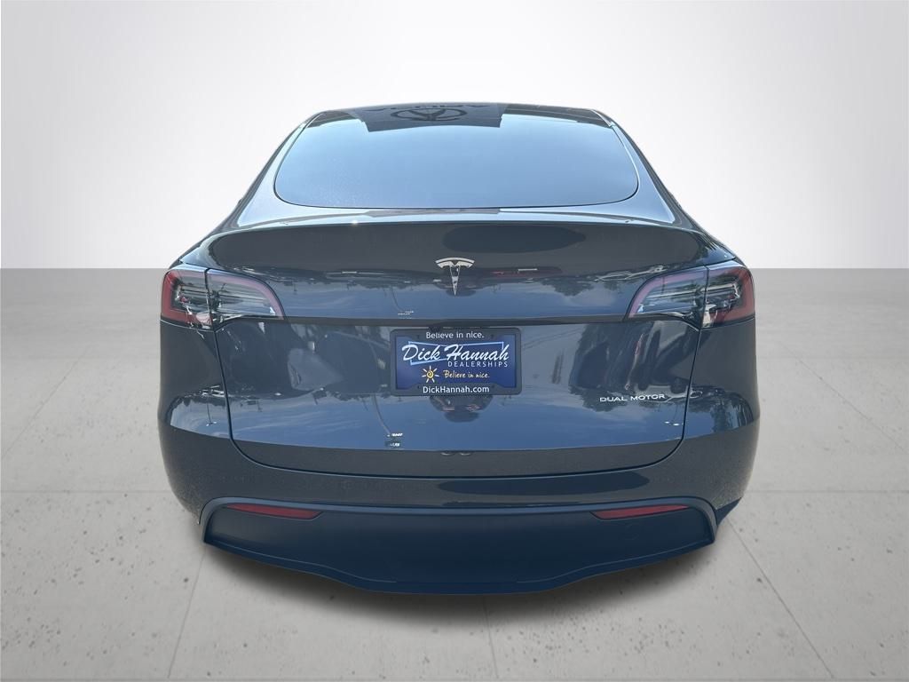 2025 Tesla Model Y Long Range