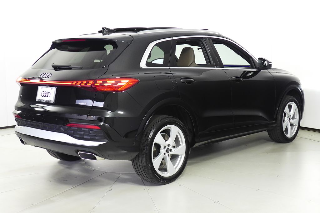 Thumbnail: 2025 Audi Q5 - 7