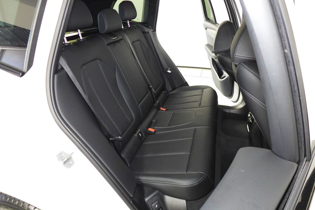 Thumbnail: 2023 BMW X3 - 20