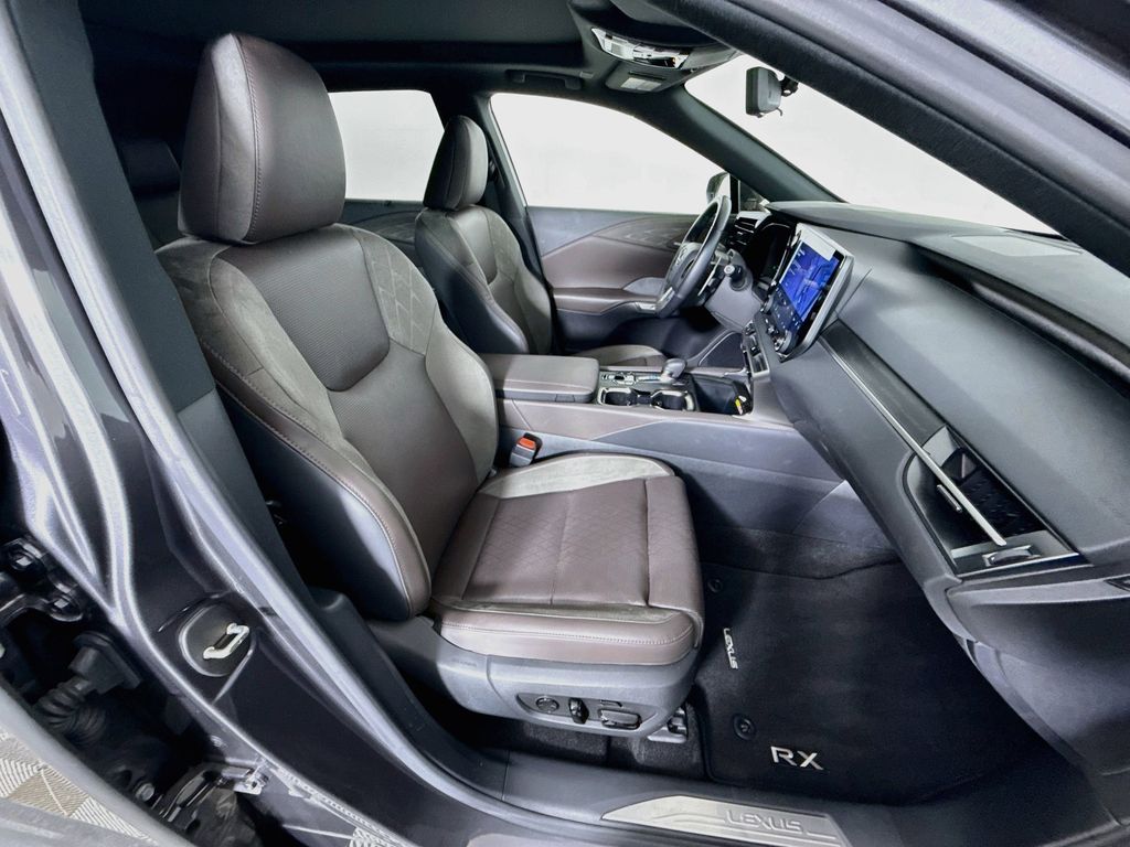 Thumbnail: 2025 Lexus RX - 29