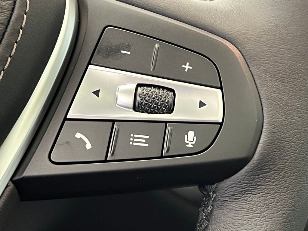 Thumbnail: 2026 BMW X5 - 18