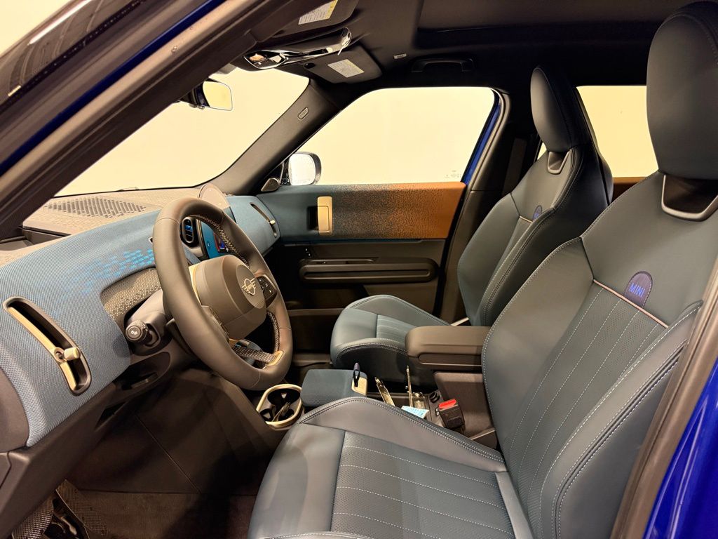 Thumbnail: 2025 MINI Cooper Countryman - 12