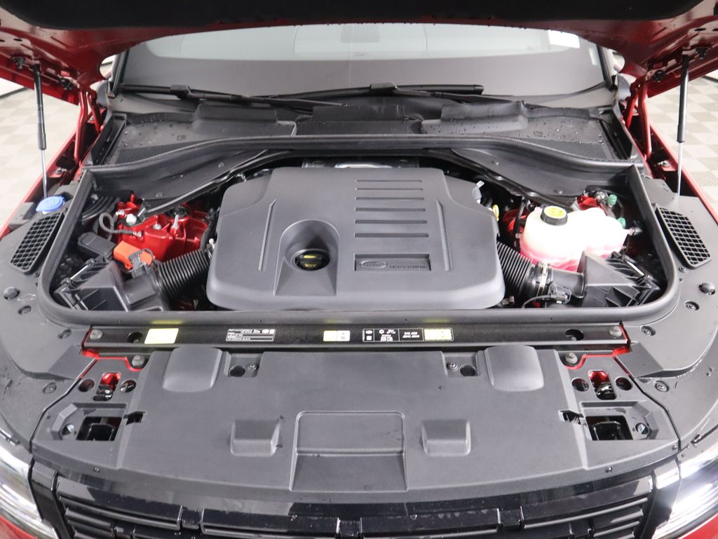 Thumbnail: 2026 Land Rover Range Rover Sport - 31