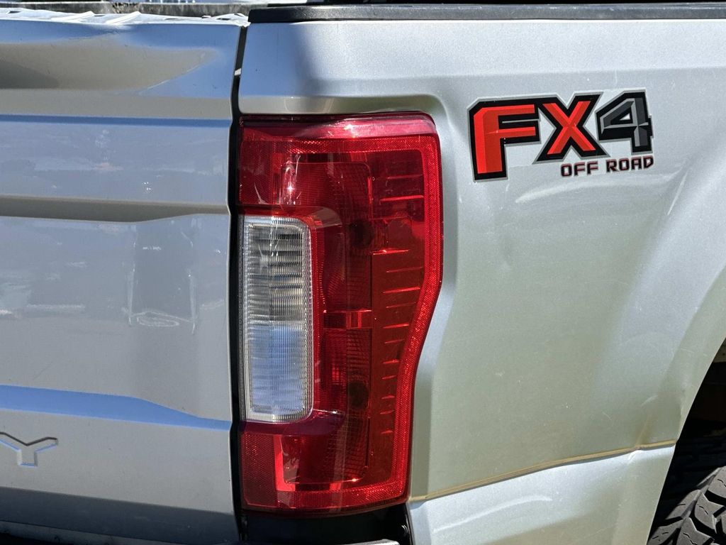 Thumbnail: 2019 Ford Econoline - 10