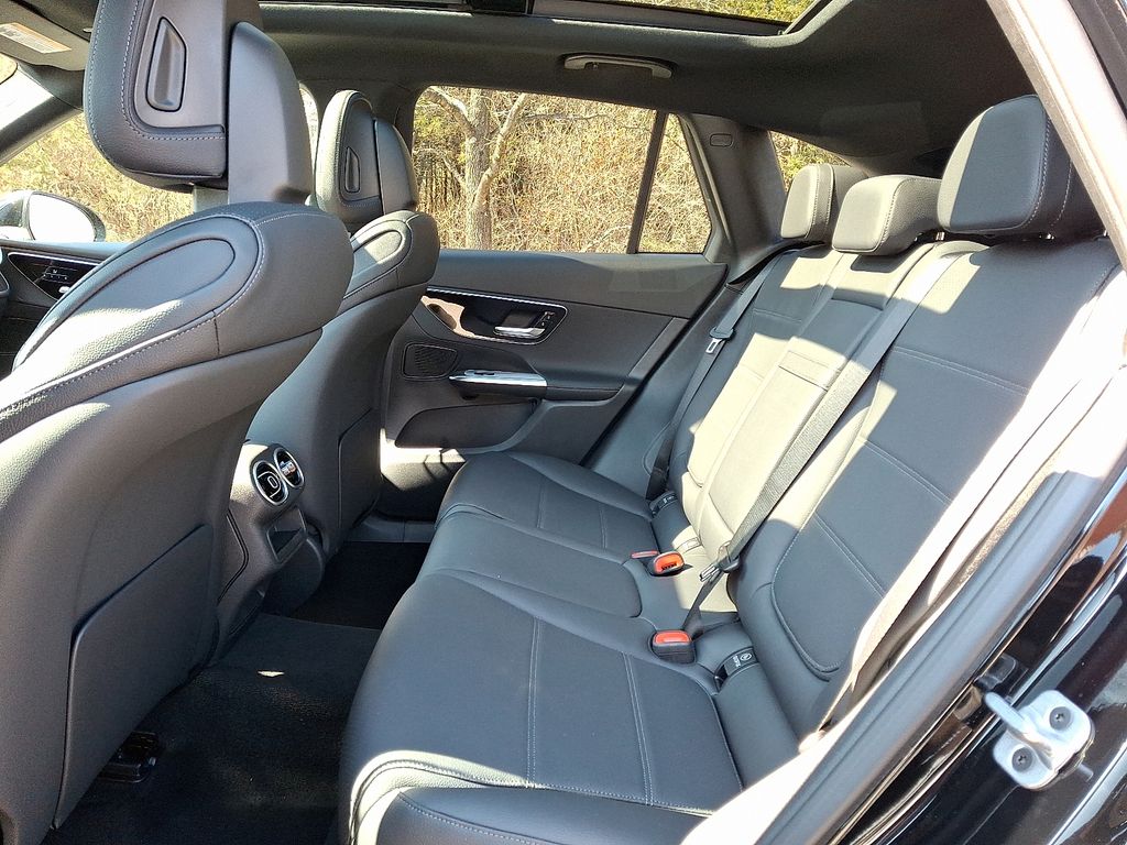 Thumbnail: 2026 Mercedes-Benz GLC - 5