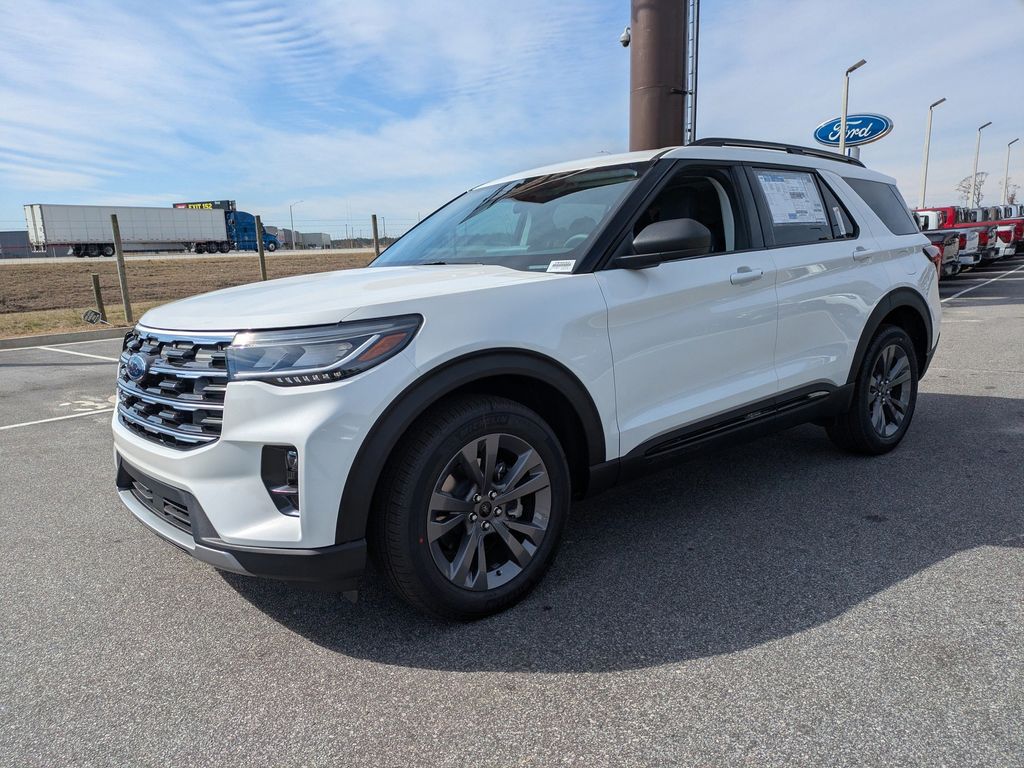 2026 Ford Explorer Active w/200A Pkg
