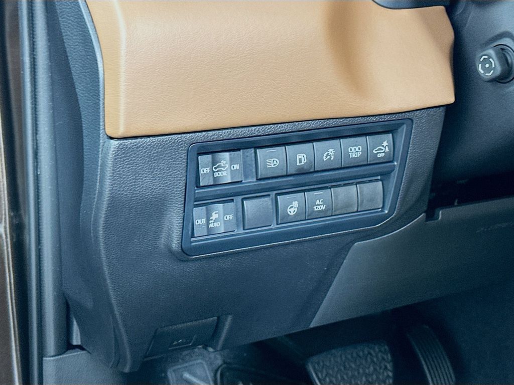 Thumbnail: 2025 Toyota Tundra - 10