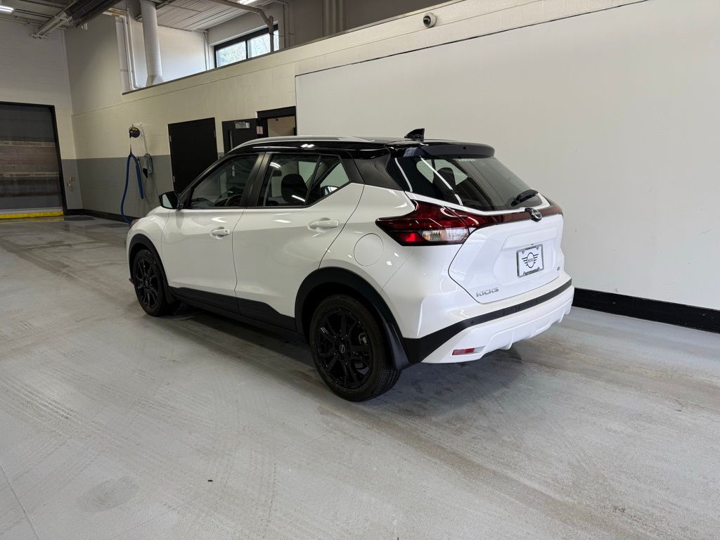 2022 Nissan Kicks SV 3