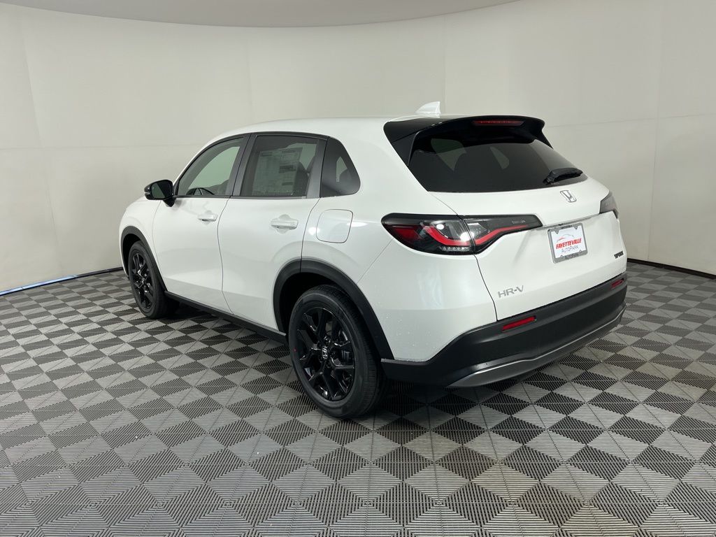 2025 Honda HR-V Sport 3