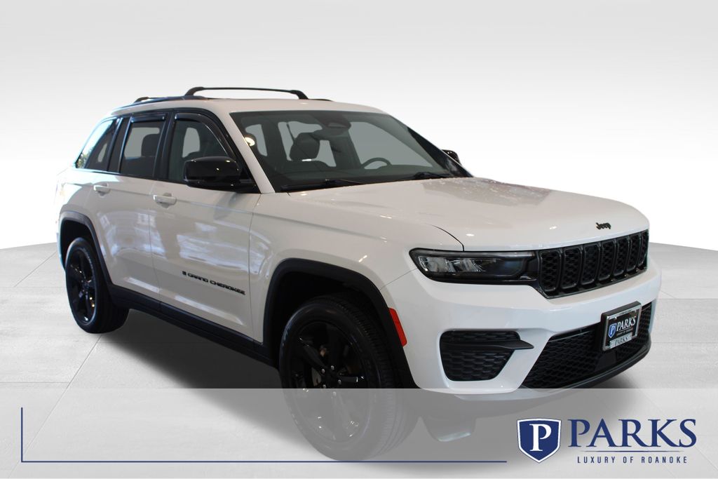 Bright White Clearcoat 2024 Jeep Grand Cherokee Altitude X 4WD SUV / Crossover Four-Wheel Drive 8-Speed Automatic