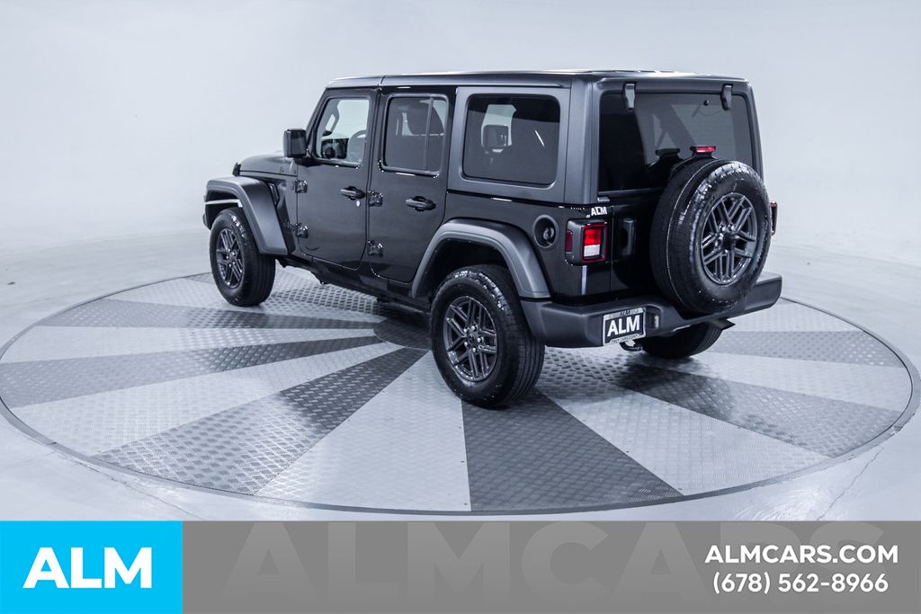 Used 2025 Black Jeep Sport S image 7