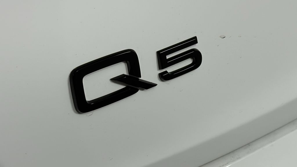 2025 Audi Q5  9