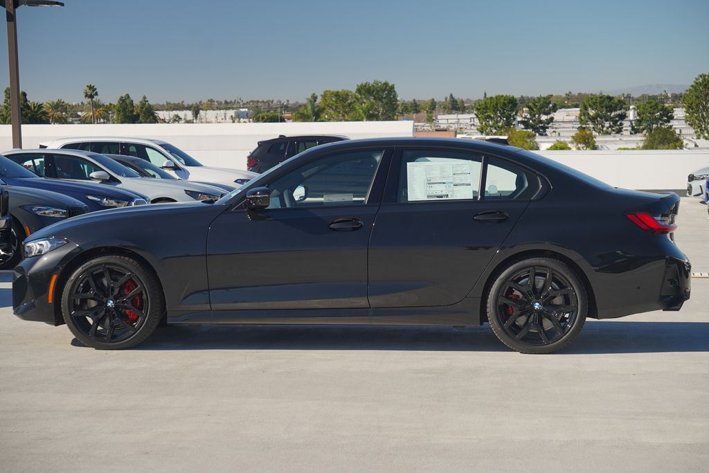 Thumbnail: 2026 BMW 3 Series - 4