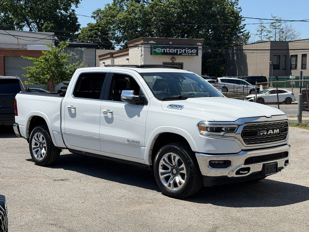 2022 RAM 1500 Limited 4x4 Crew Cab 5'7's photo