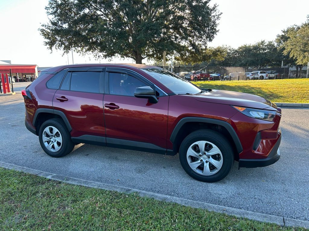 Thumbnail: 2022 Toyota RAV4 - 7