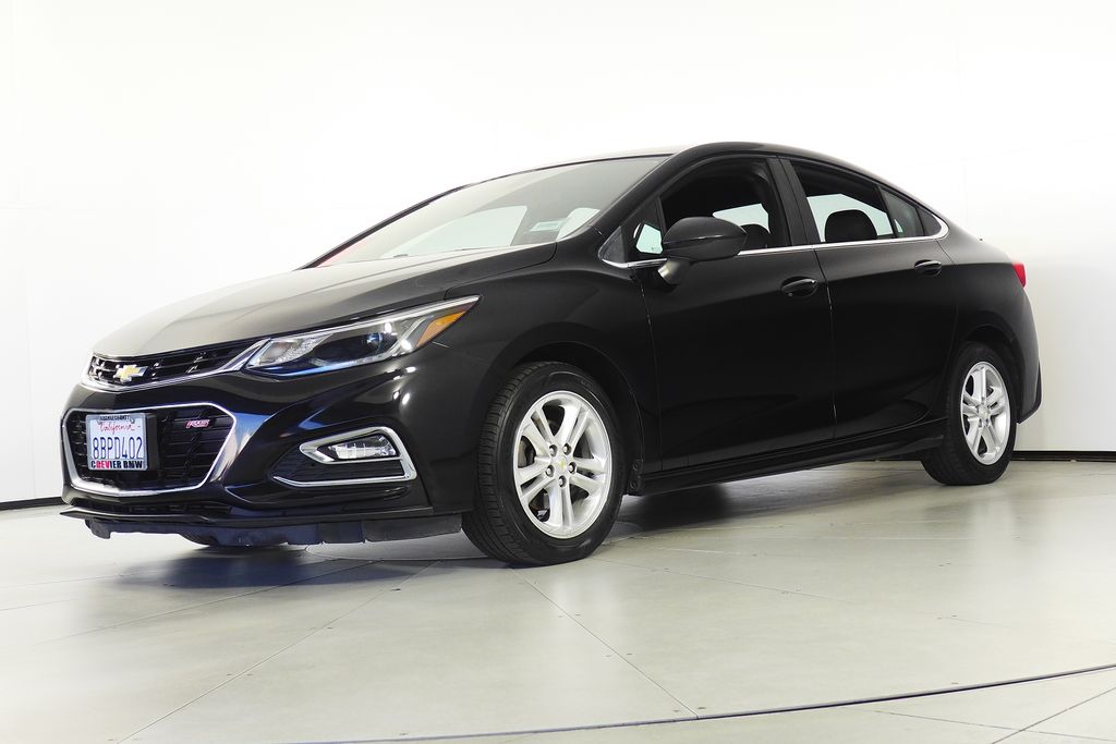 Thumbnail: 2018 Chevrolet Cruze - 2